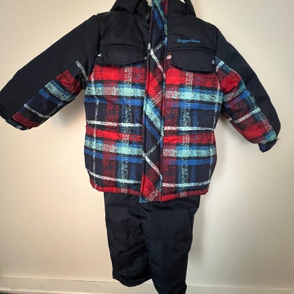 *Winter Clear-out sale!*    24M Snowsuit set - Picture 1 of 6